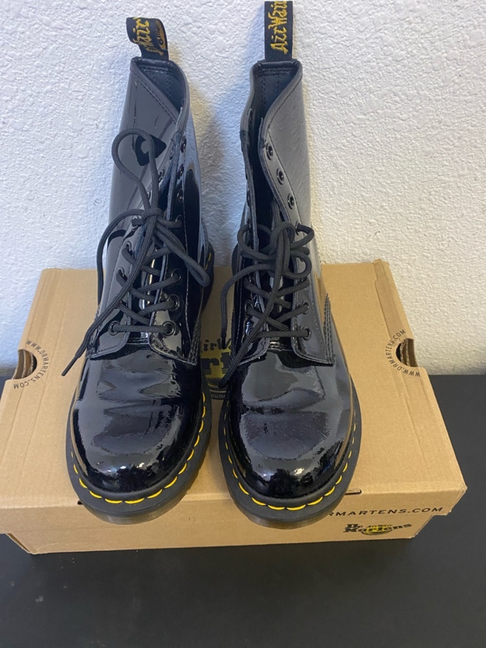 Dr. Martens Black Patent Leather Lamper -Eye Lace-Up Boots with Yellow Stitching - Picture 2 of 4